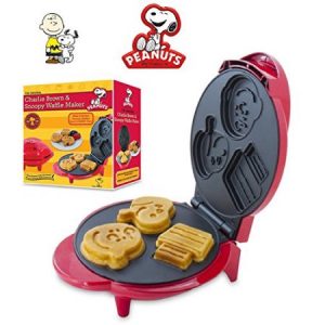 Smart Planet Peanuts Snoopy and Charlie Brown Waffle Maker